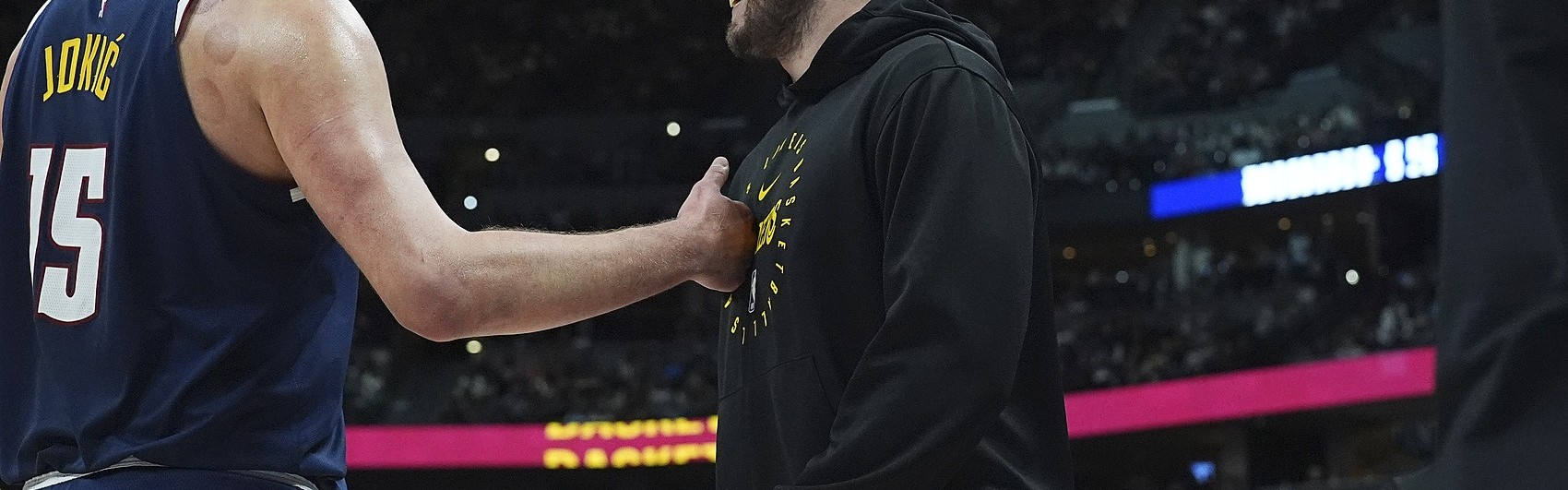 华体会部门-约基奇想终老掘金？维拉纽瓦：东契奇也不想被交易 字母&amp;SGA也是